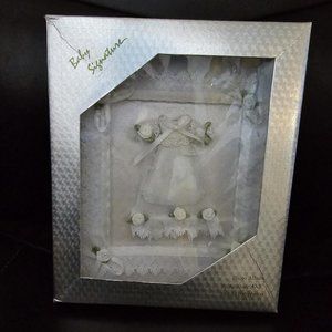 NWOT Baby Signature (Girl) Padded/Cloth Photo Album